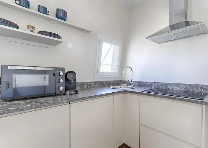 Daumesnil Nation Charming Lovely *